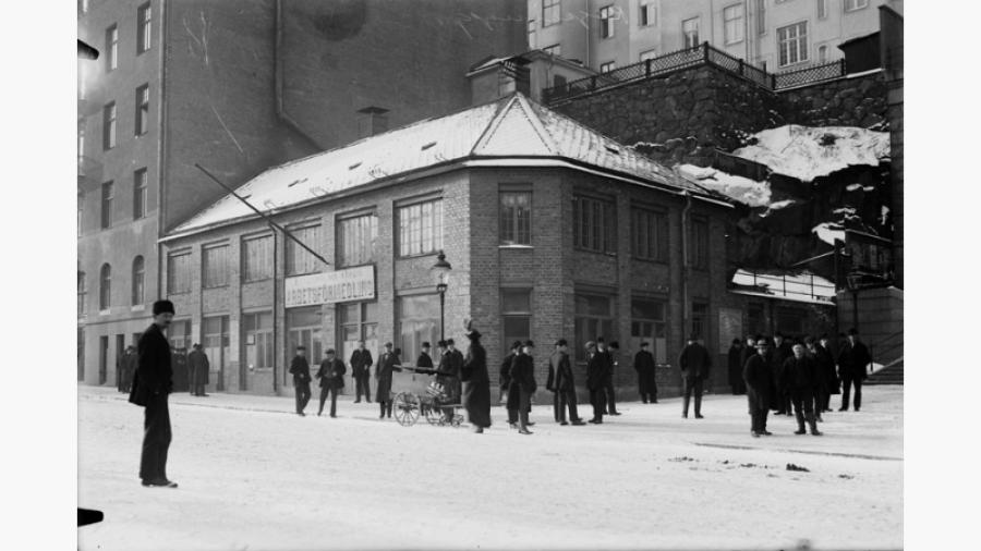 Arbetsförmedlingen - Regeringsgatan 107, år 1880