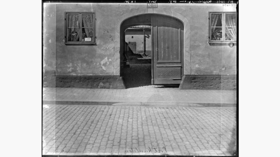 Regeringsgatan 87, år 1896